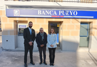 Banca Pueyo impulsa el desarrollo local con una nueva oficina en Valdefuentes.