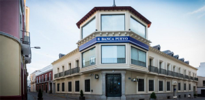 Banca Pueyo adelanta el pago del paro al 3 de mayo (domingo).