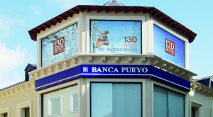 Banca Pueyo mantiene el adelanto del pago de la prestación por desempleo a sus clientes durante el verano.